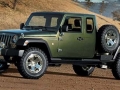 2015-Jeep-Gladiator-side look