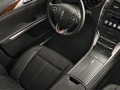 2016 Lincoln MKZ luxury sedan 16