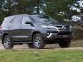 2016 Toyota Fortuner Moving