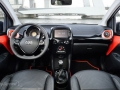 2016-Toyota-C-HR-Concept-Interior