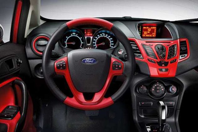 2015-Ford-Fiesta-RS