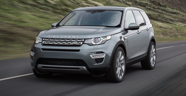 2015-Land-Rover-Discovery-Sport-On the road