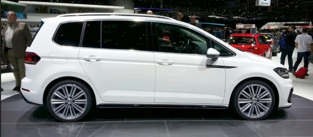 2015 Volkswagen Touran Side View