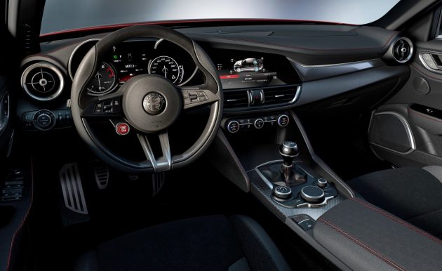 2016 Alfa Romeo Interior