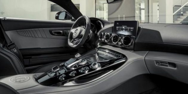2016 BMW M4 GTS 3
