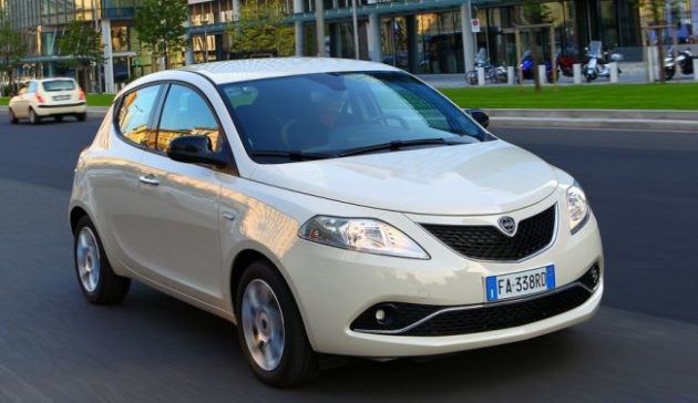 2016 Lancia Ypsilon Front