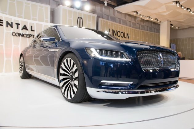 2016 Lincoln Continental Front Side