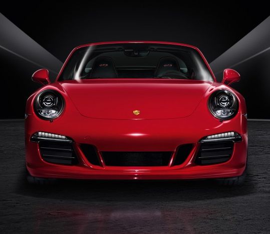 2016 Porsche 911 Targa 4 GTS review, price, specs