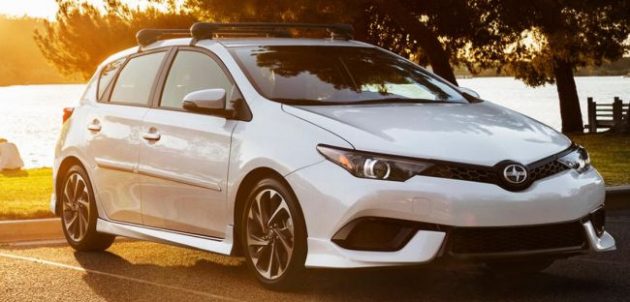 2016 Scion iM Front Right Side