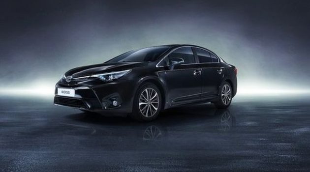 2016 Toyota Avensis Black