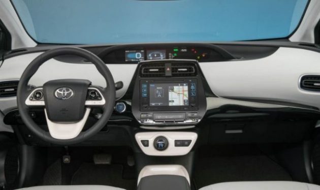2016 Toyota Prius Dashboard