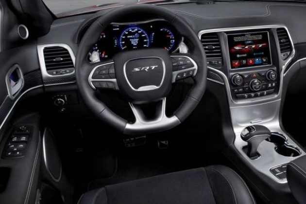 2017 Jeep Grand Cherokee SRT8 Hellcat Dashboard