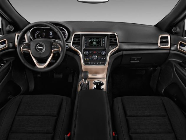 2017 Jeep Grand Cherokee Dashboard - Source: thecarconnection.com