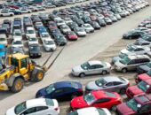 Vehicles Auctions at Copart and IAAI